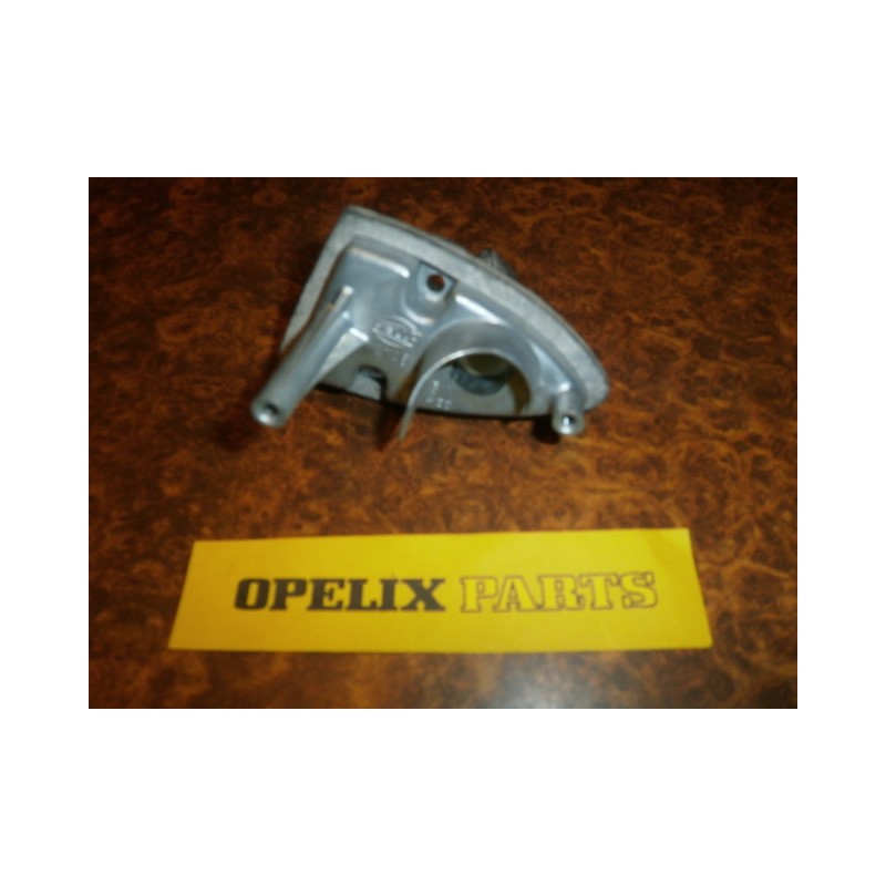 éclairage plaque : socle gauche