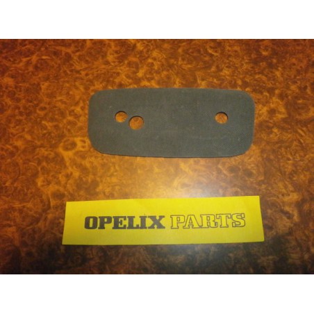 Joint entre feu de recul et carrosserie