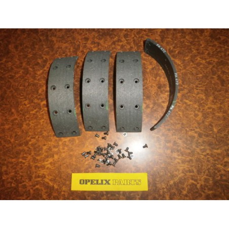 garnitures avant à riveter