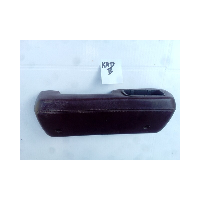 Accoudoir arrière gauche bordeaux