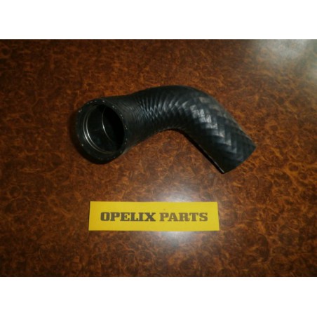 Durite coudée centrale refroidissement