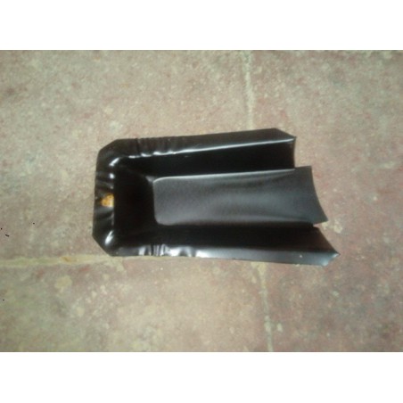 Tôle de renfort du montant de porte. Côté gauche